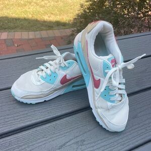 Women’s Nike Air Max